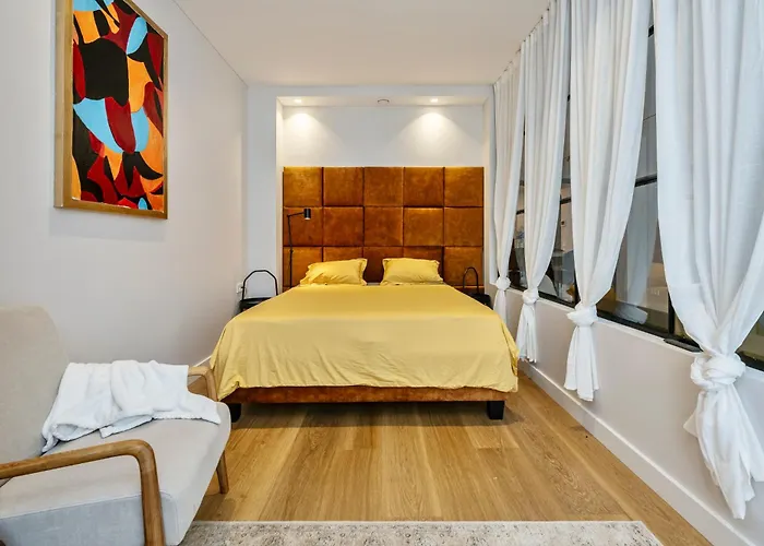 Апартаменти Old Town Luxury